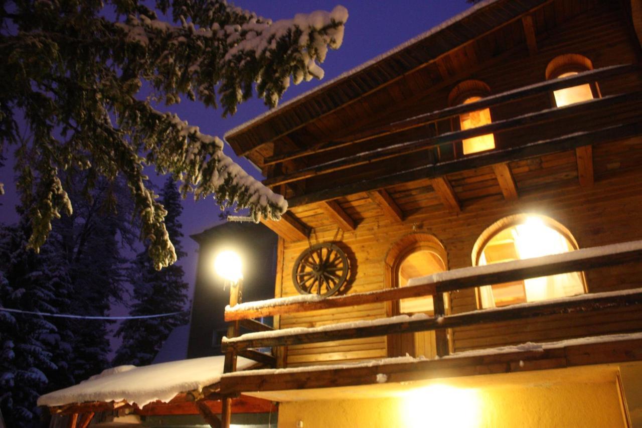 Villa Rustika ยาโฮรินา ภายนอก รูปภาพ